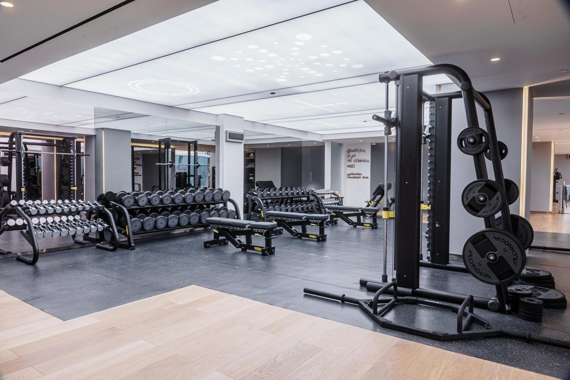 Hotel Fairmont Doha Lusail Zewnętrze zdjęcie The gym at The Ivy Collection