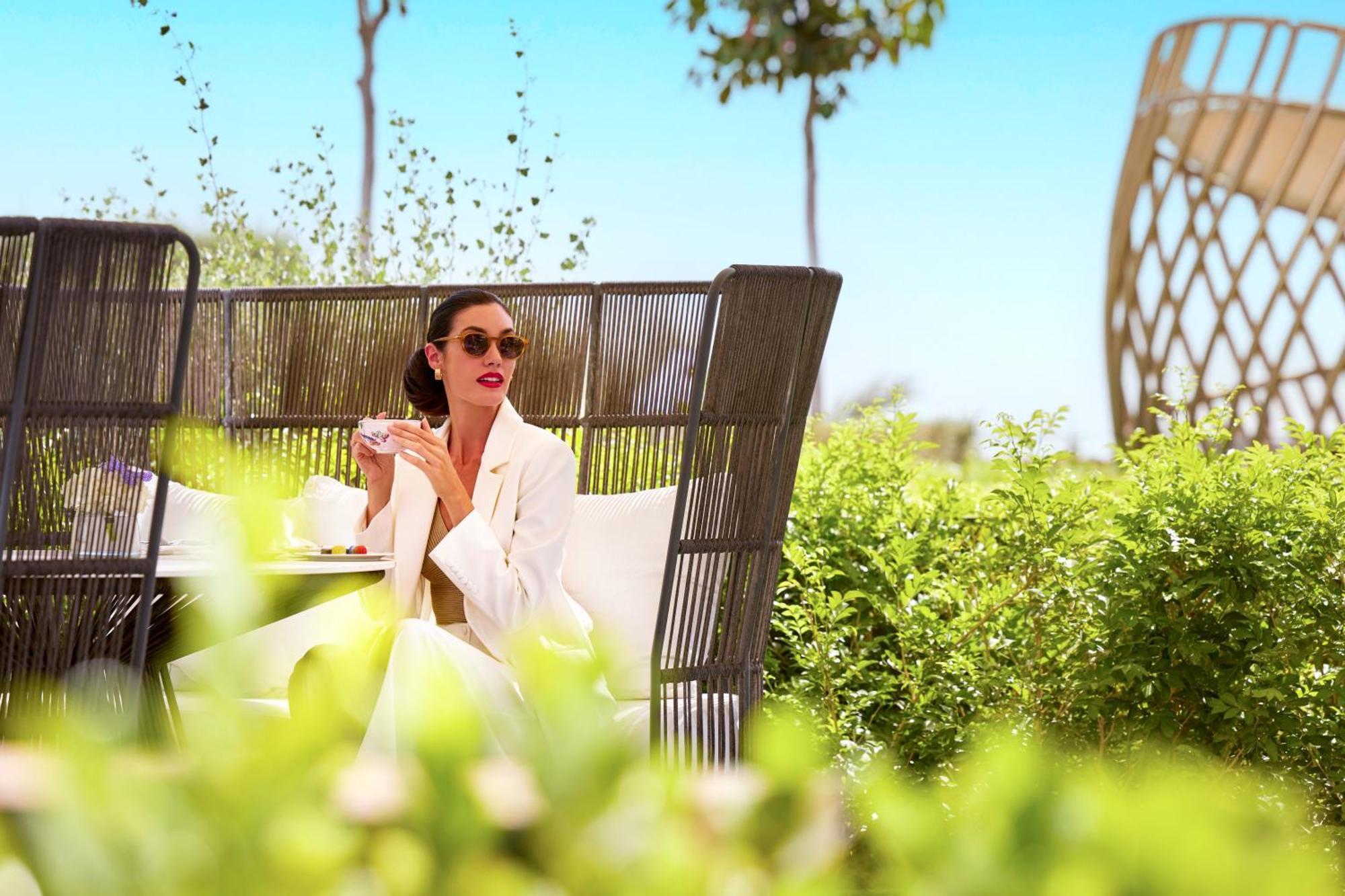 Hotel Fairmont Doha Lusail Zewnętrze zdjęcie The resort's gardens